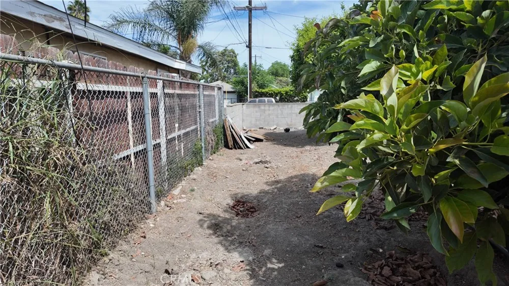 1001 W 133rd Compton, CA 90222