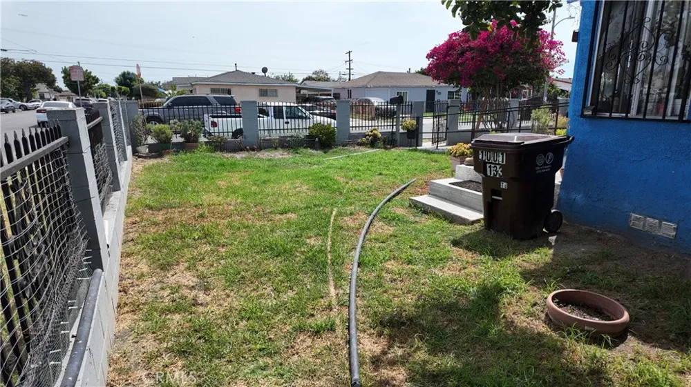 1001 W 133rd Compton, CA 90222