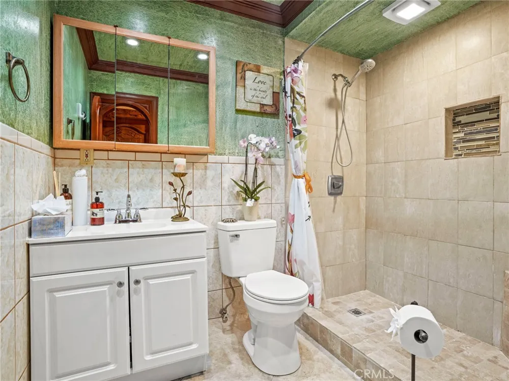 1023 Guinea Whittier, CA 90601