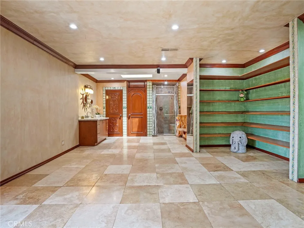 1023 Guinea Whittier, CA 90601
