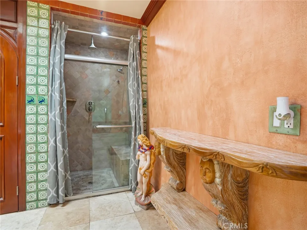 1023 Guinea Whittier, CA 90601