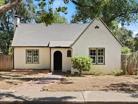 935 Poplar