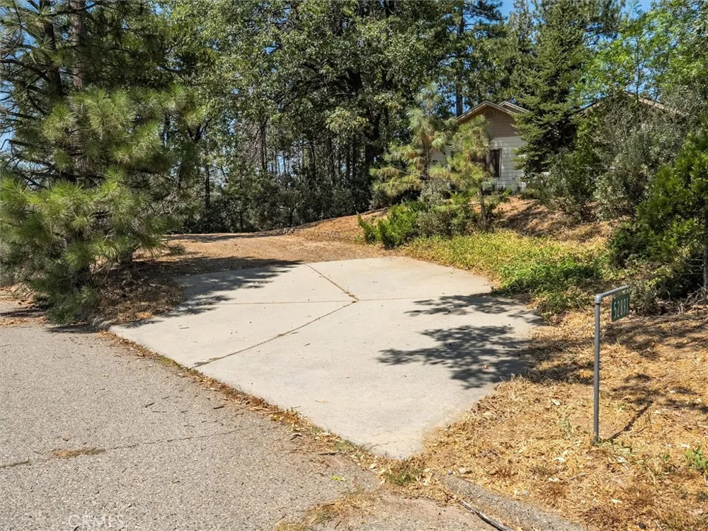 52891 Arbor Oakhurst, CA 93644