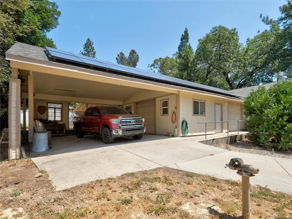 52891 Arbor Oakhurst, CA 93644