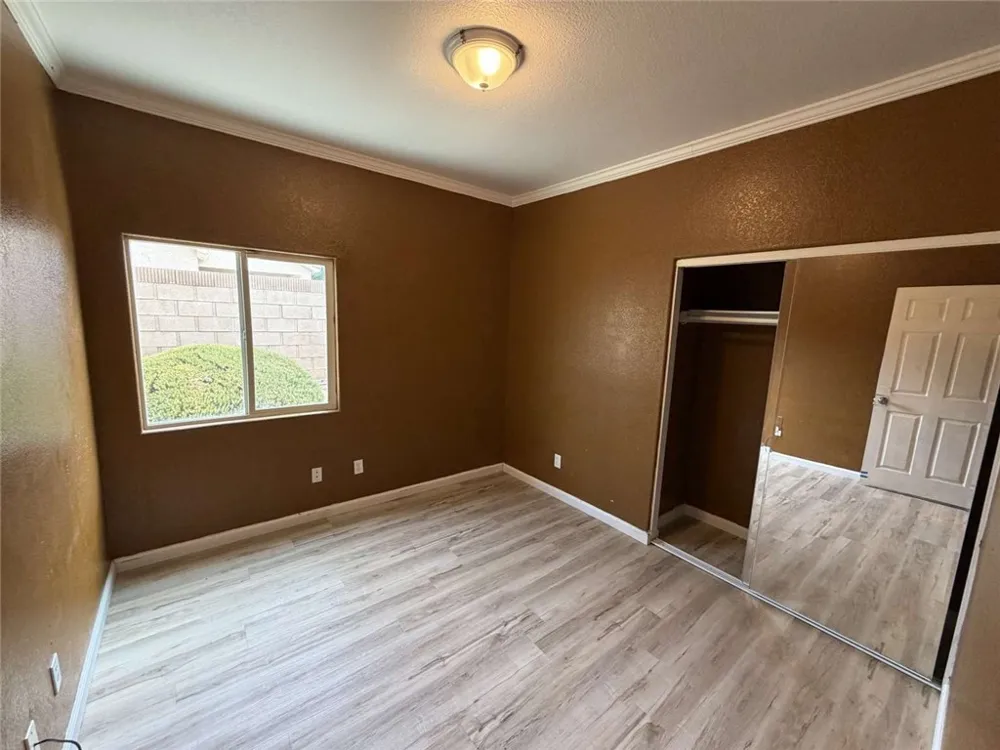 43963 Glenraven Road Lancaster, CA 93535