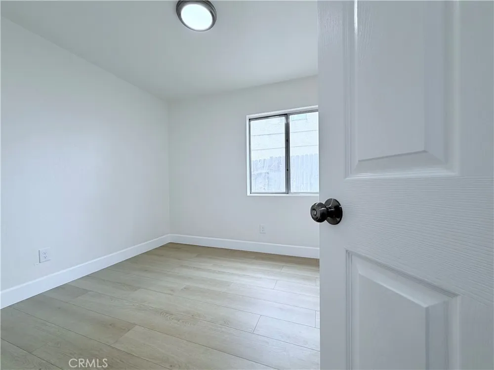 518 E Avenue J11 Lancaster, CA 93535