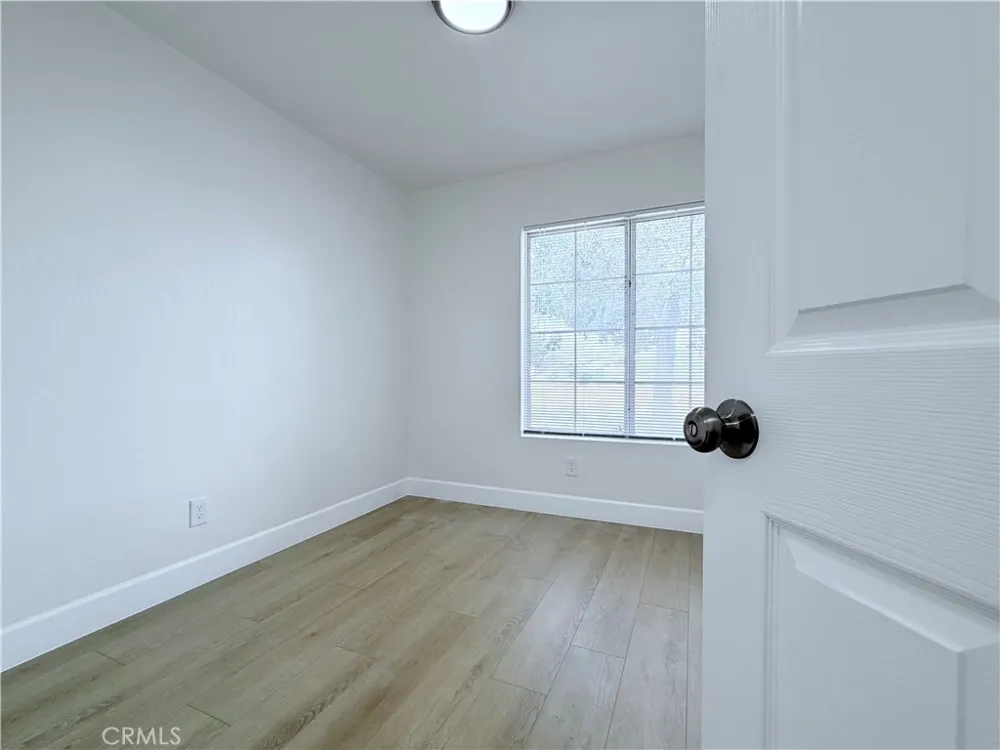 518 E Avenue J11 Lancaster, CA 93535