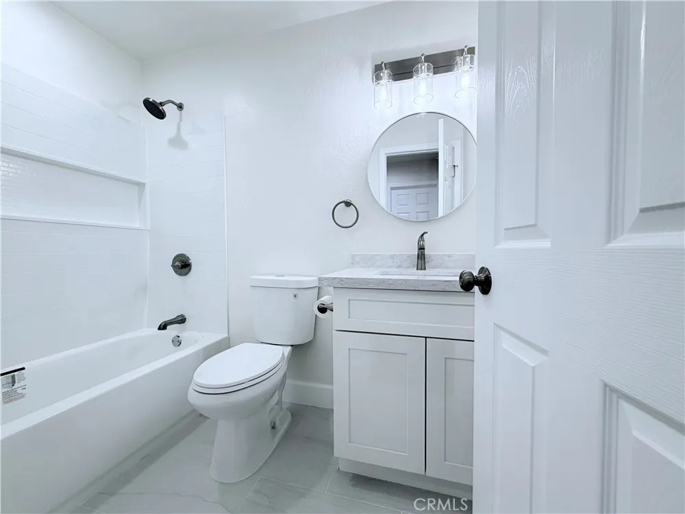 518 E Avenue J11 Lancaster, CA 93535