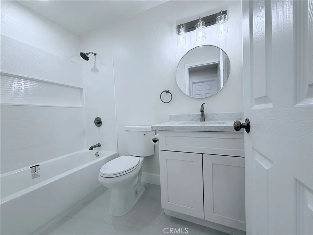 518 E Avenue J11 Lancaster, CA 93535