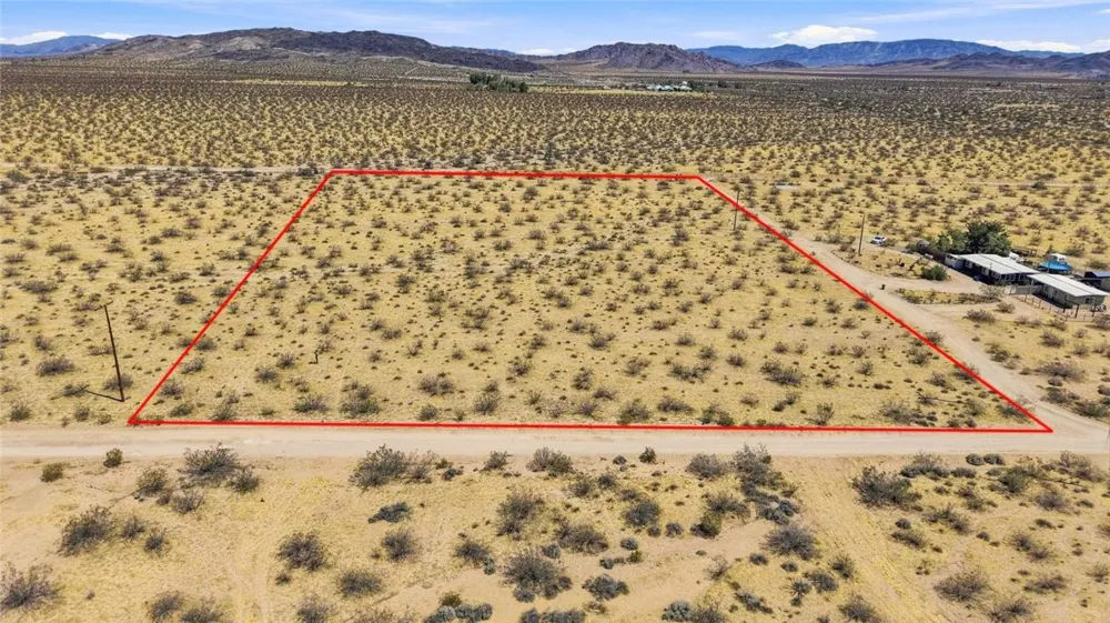 57541 Encantado Road Landers, CA 92285