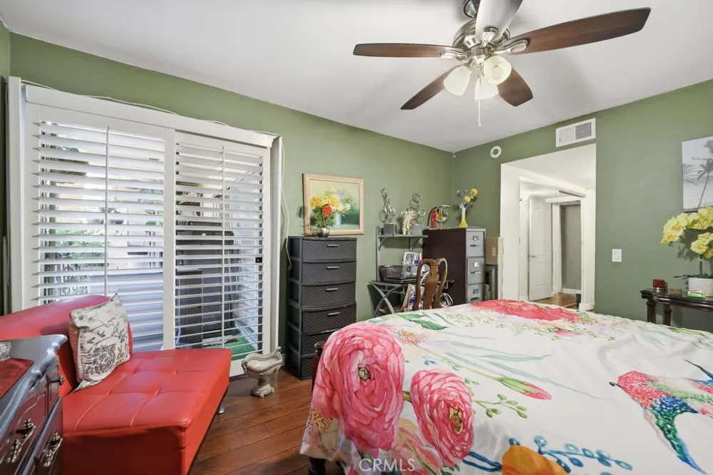 1236 Columbus #11 Glendale, CA 91202