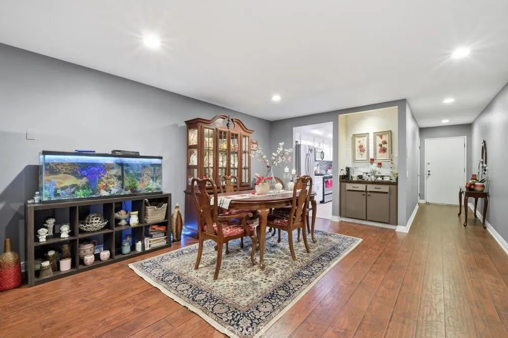 1236 Columbus #11 Glendale, CA 91202