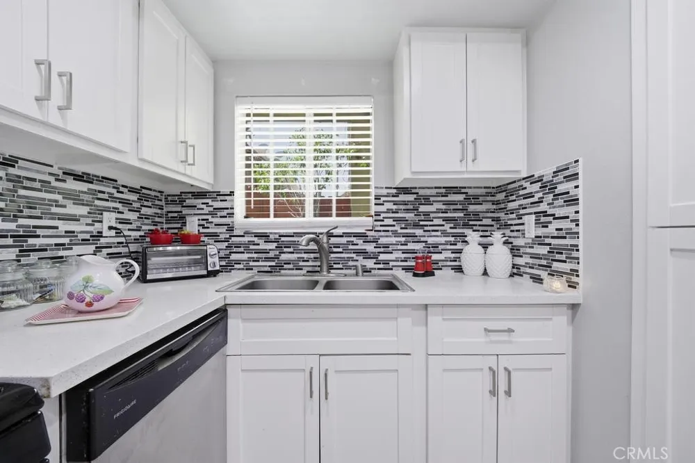 1236 Columbus #11 Glendale, CA 91202