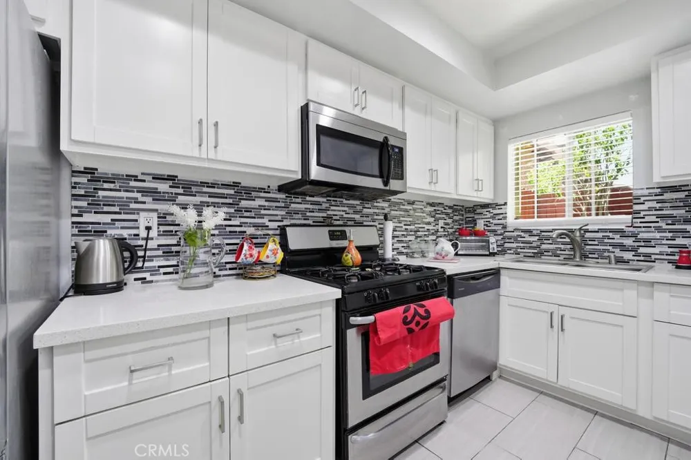 1236 Columbus #11 Glendale, CA 91202