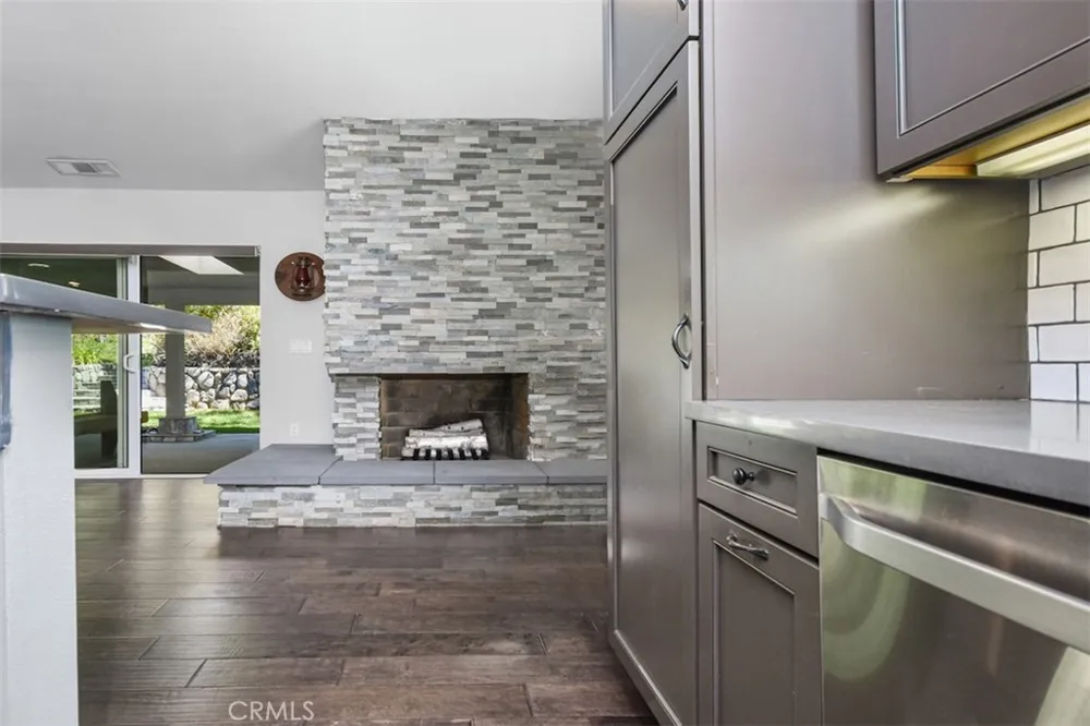 2447 Stonyvale Road Tujunga, CA 91042