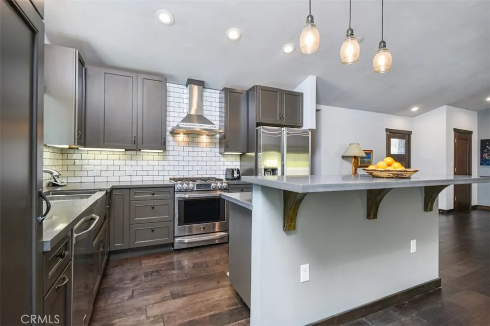 2447 Stonyvale Road Tujunga, CA 91042