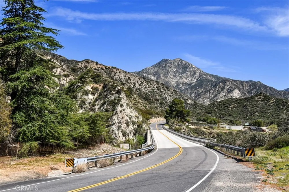 2447 Stonyvale Road Tujunga, CA 91042