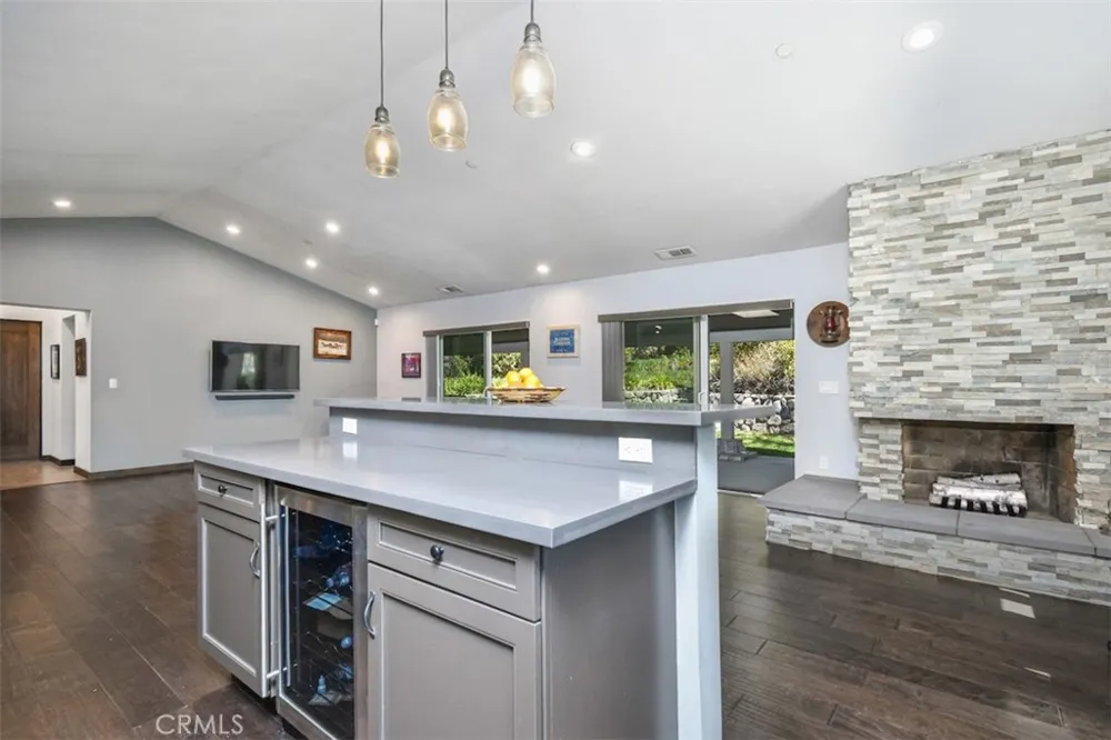 2447 Stonyvale Road Tujunga, CA 91042