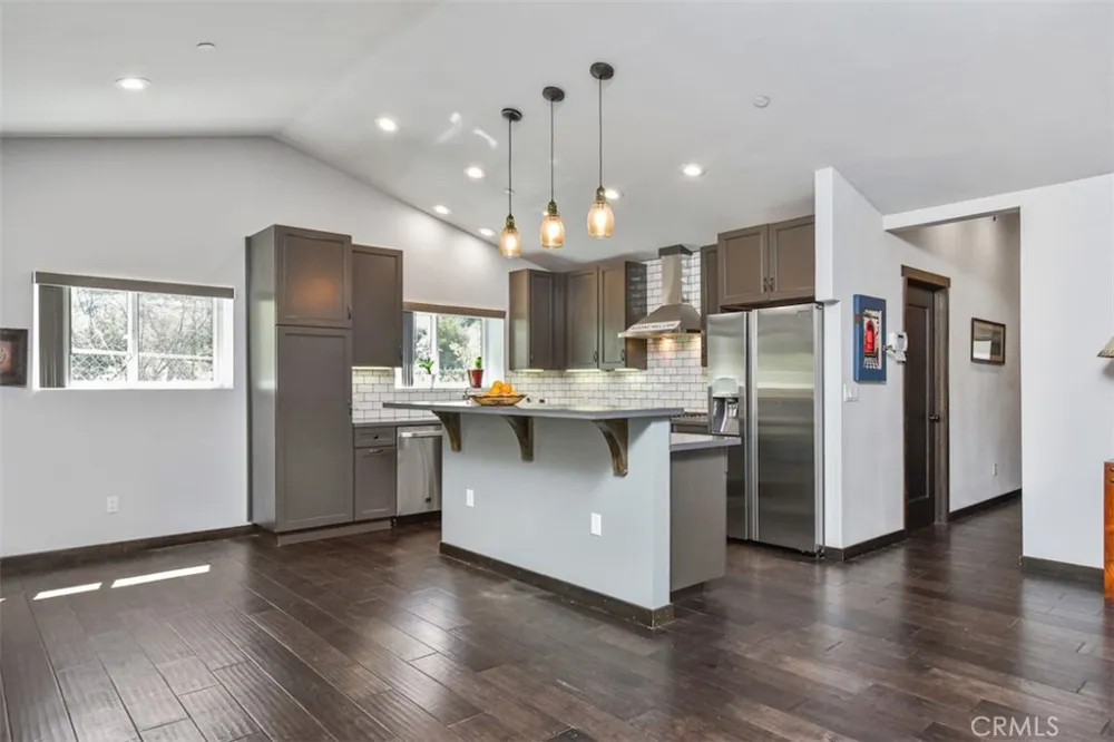 2447 Stonyvale Road Tujunga, CA 91042