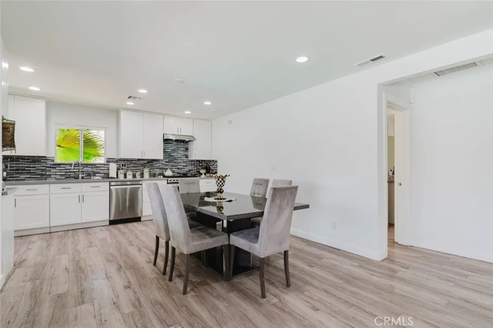 16001 Tulsa Street Granada Hills, CA 91344
