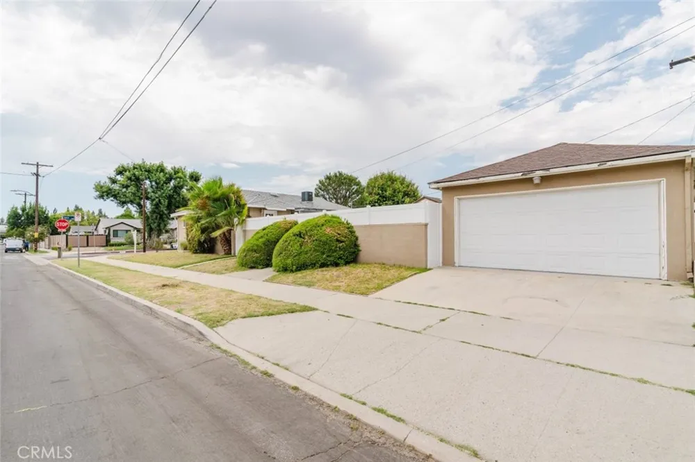 16001 Tulsa Street Granada Hills, CA 91344