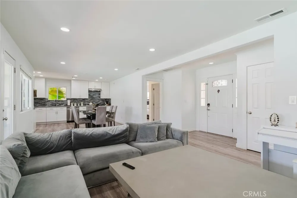 16001 Tulsa Street Granada Hills, CA 91344