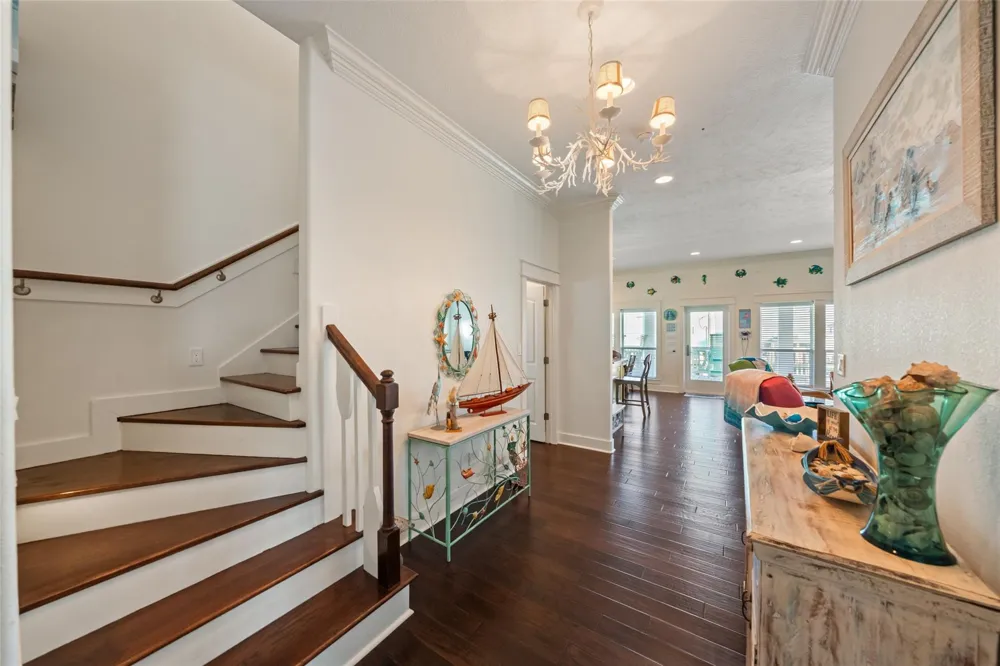 1977 Avenue I Crystal Beach, TX 77650