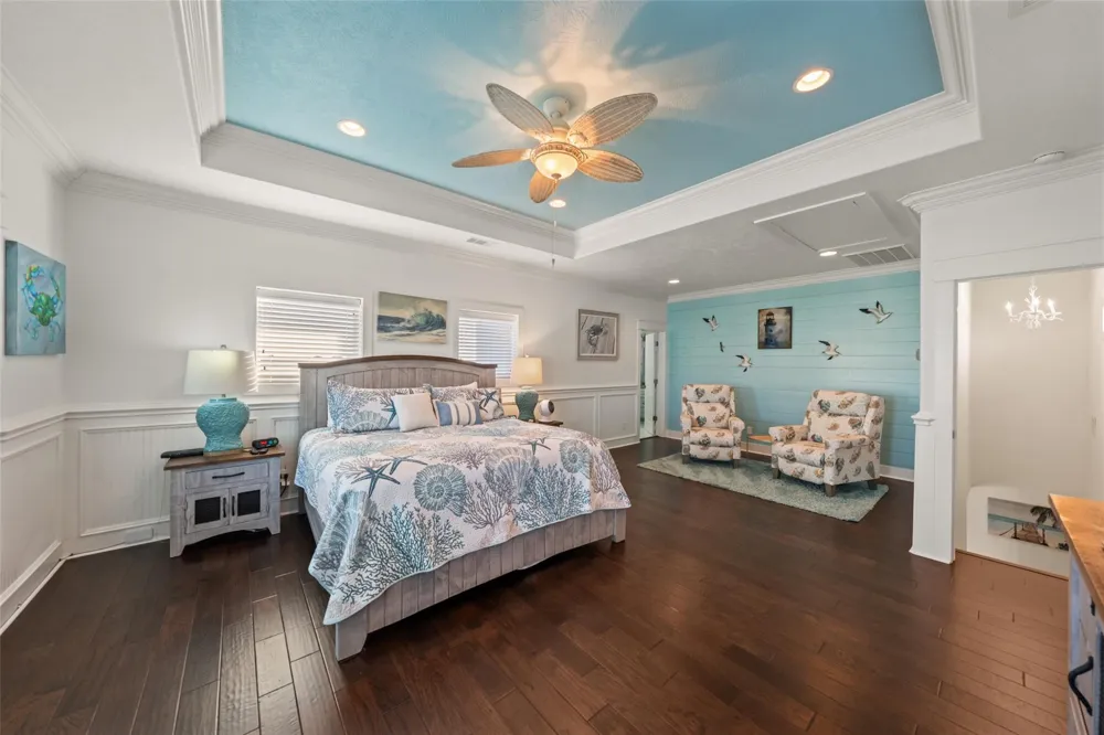 1977 Avenue I Crystal Beach, TX 77650