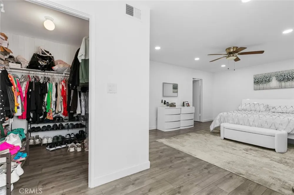 8801 Cedros Avenue #7 Panorama City, CA 91402