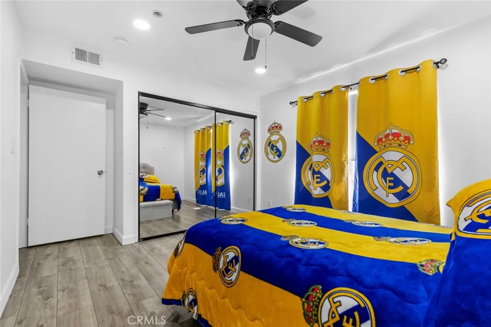 8801 Cedros Avenue #7 Panorama City, CA 91402