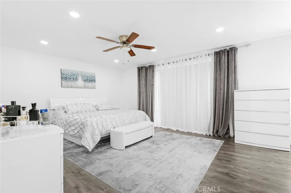 8801 Cedros Avenue #7 Panorama City, CA 91402