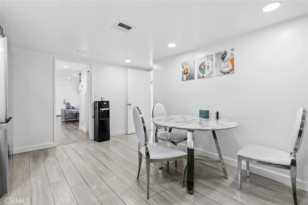 8801 Cedros Avenue #7 Panorama City, CA 91402
