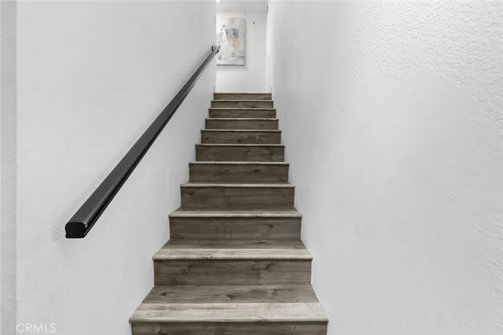 8801 Cedros Avenue #7 Panorama City, CA 91402