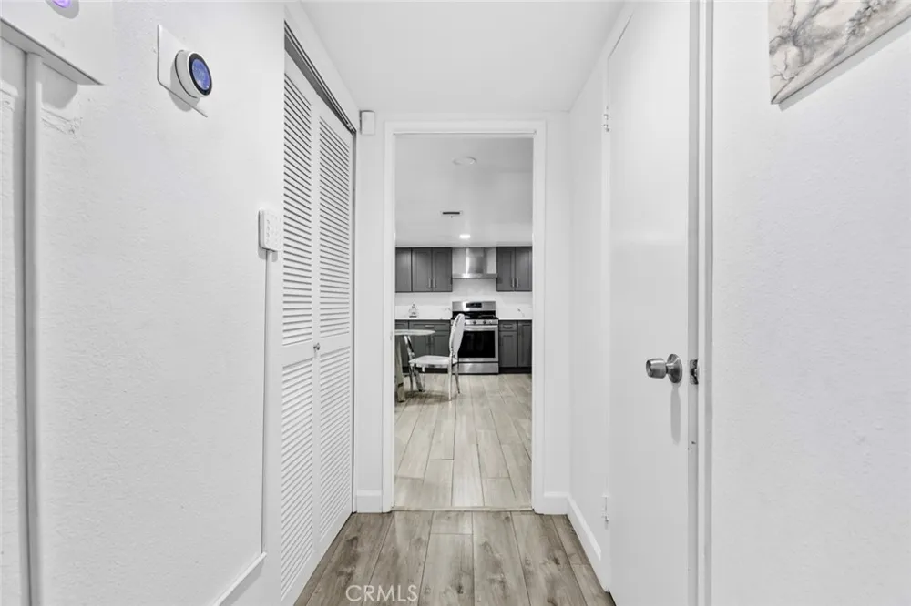 8801 Cedros Avenue #7 Panorama City, CA 91402