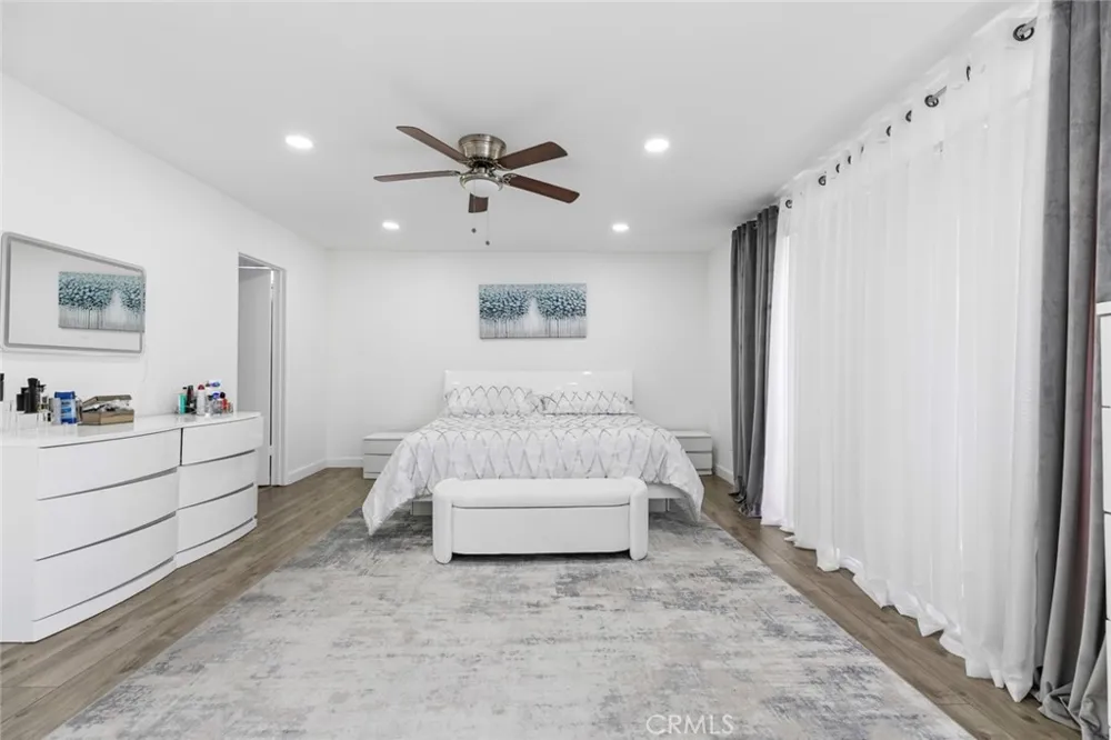 8801 Cedros Avenue #7 Panorama City, CA 91402