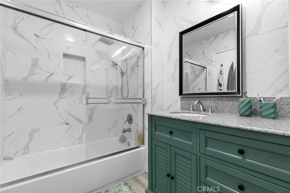 8801 Cedros Avenue #7 Panorama City, CA 91402