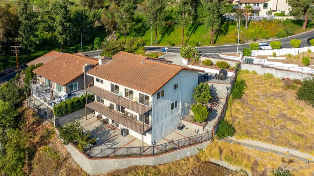 1218 E Tujunga Burbank, CA 91501