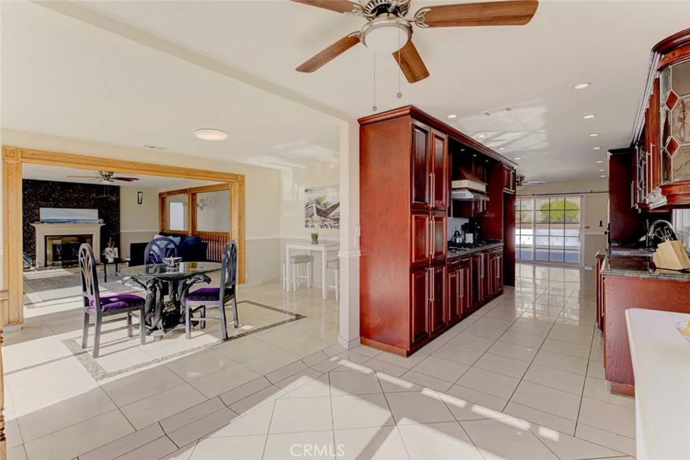 1218 E Tujunga Burbank, CA 91501