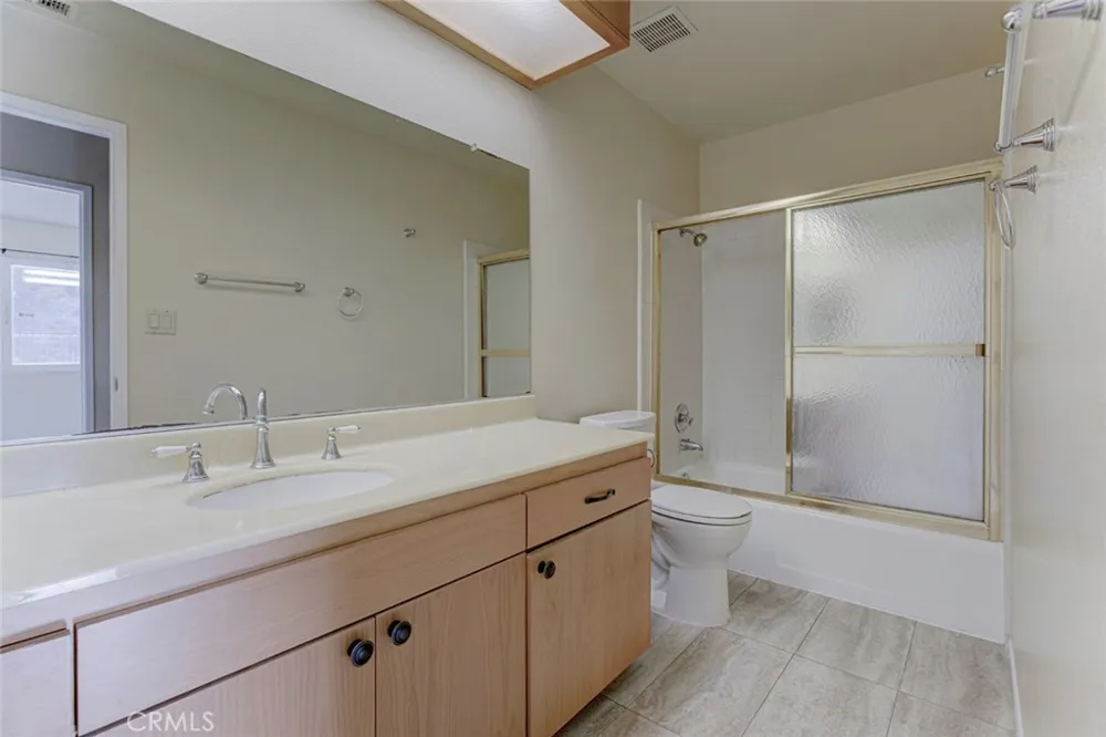1218 E Tujunga Burbank, CA 91501