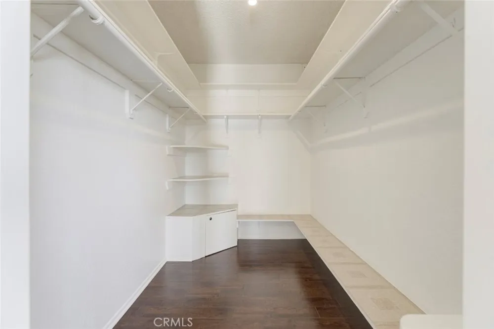 1218 E Tujunga Burbank, CA 91501