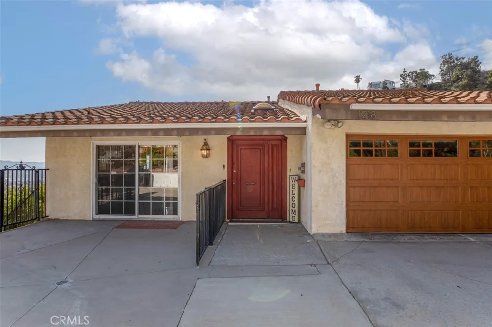 1218 E Tujunga Burbank, CA 91501