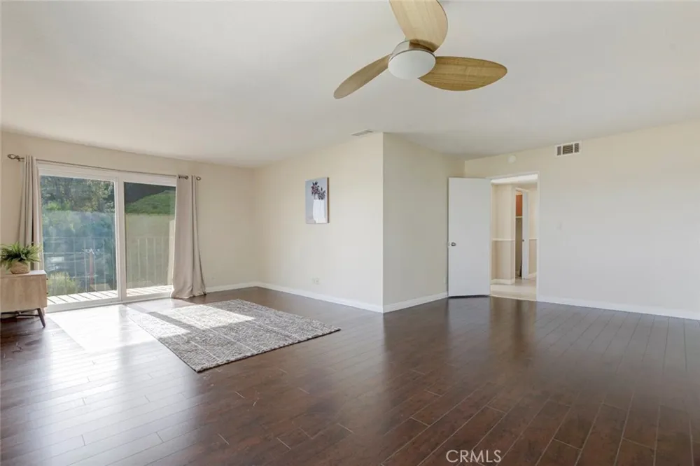 1218 E Tujunga Burbank, CA 91501