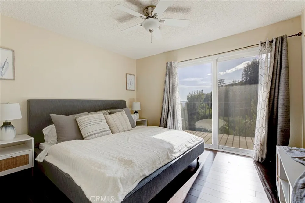 1218 E Tujunga Burbank, CA 91501