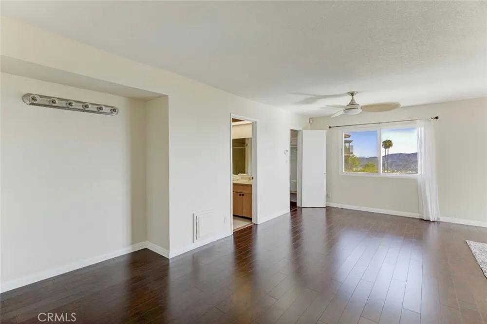 1218 E Tujunga Burbank, CA 91501