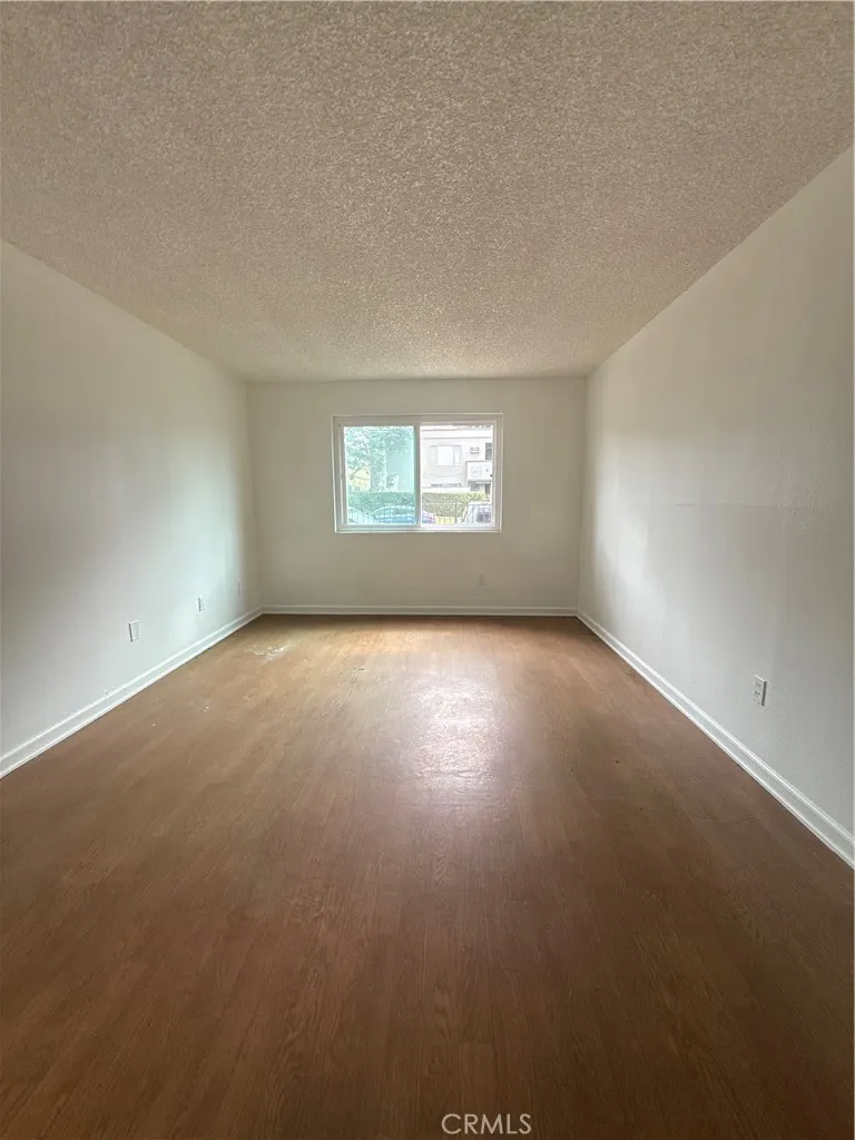 14805 Chase Street #107 Panorama City, CA 91402