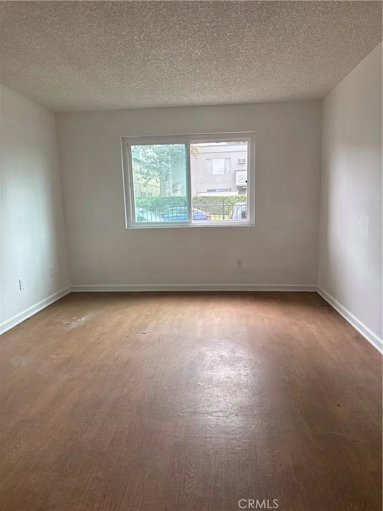 14805 Chase Street #107 Panorama City, CA 91402