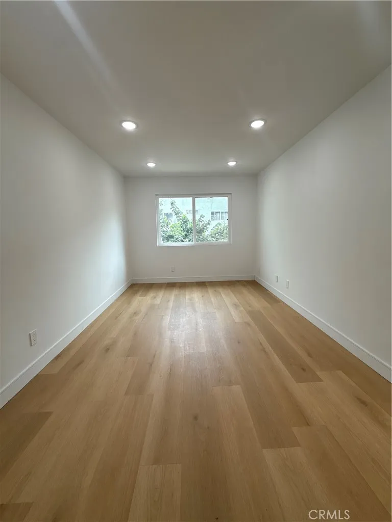 14805 Chase Street #224 Panorama City, CA 91402