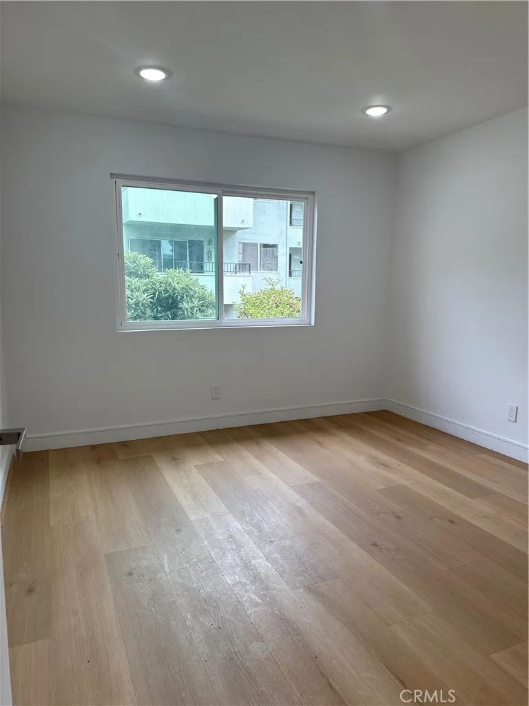 14805 Chase Street #224 Panorama City, CA 91402