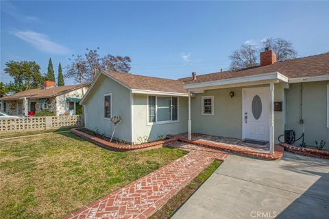 7820 Lasaine Ave.