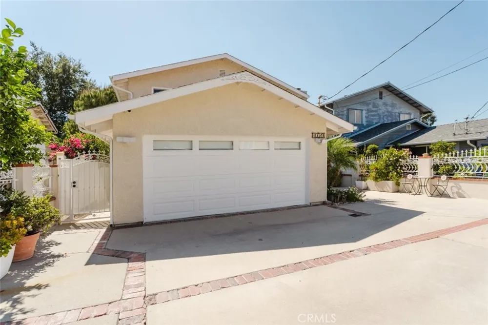 10619 Mather Avenue Sunland, CA 91040